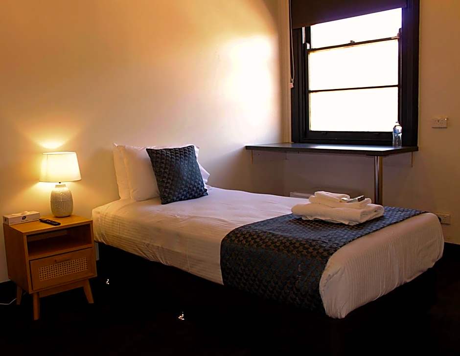 Romano's Hotel & Suites Wagga Wagga