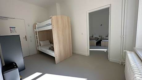 Bed in 4-Bed Mixed Dormitory Room