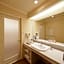 Hotel Fine Garden Suzuka - Free Parking