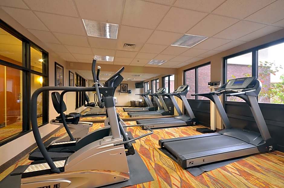 Holiday Inn Express Pine Bluff - Pines Mall Hotel By IHG