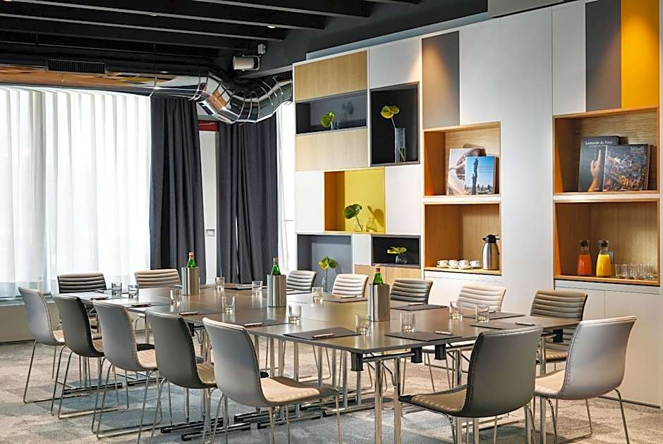 UNA Hotels The One Milano Hotel & Residence