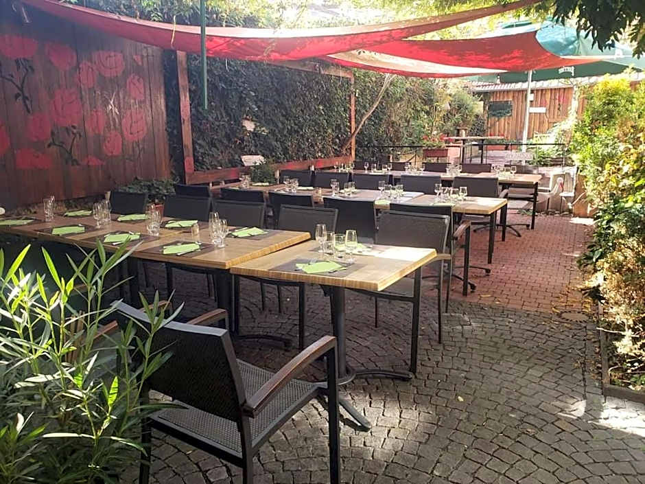 Hôtel Restaurant Aux Deux Roses