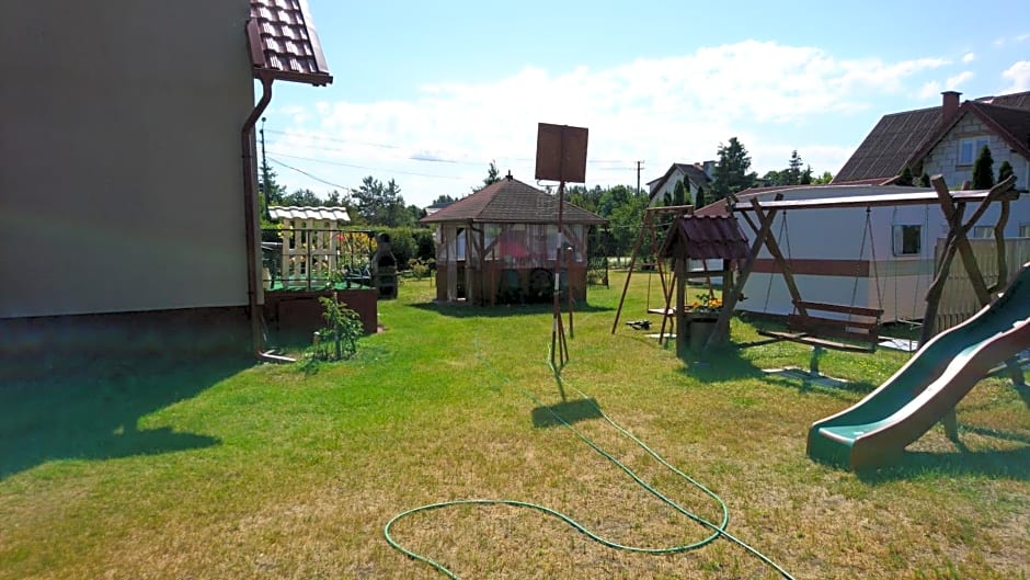 Dom Bursztynek - domek murowany