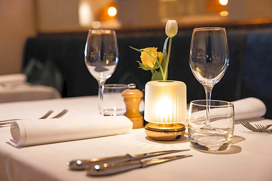 The Moorings Hotel & Restaurant