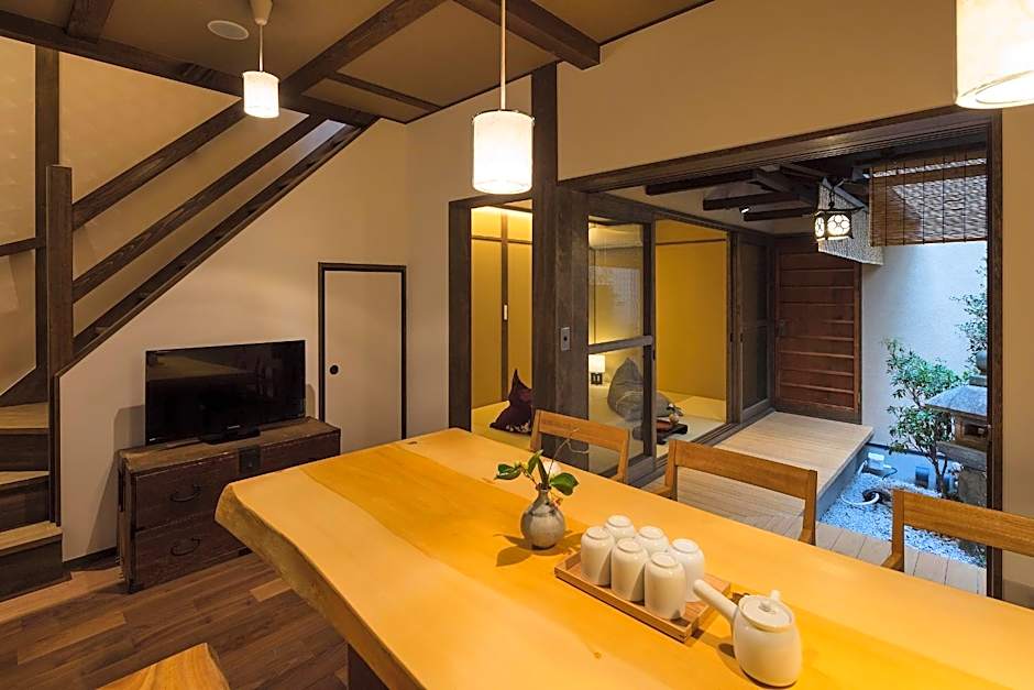 Fujinoma Machiya House