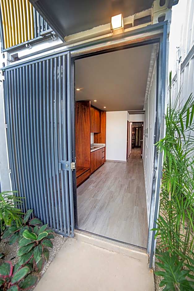 Containers Bacalar