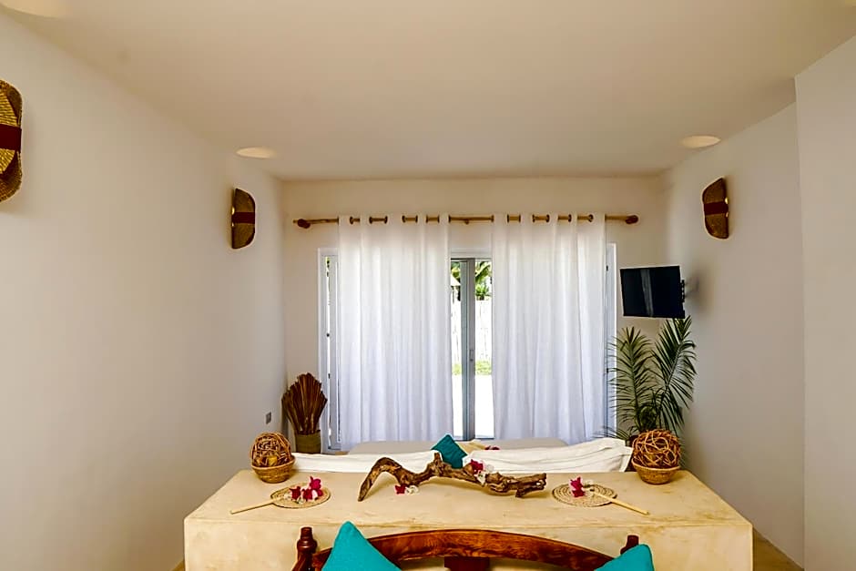 Aquamarina Hotel