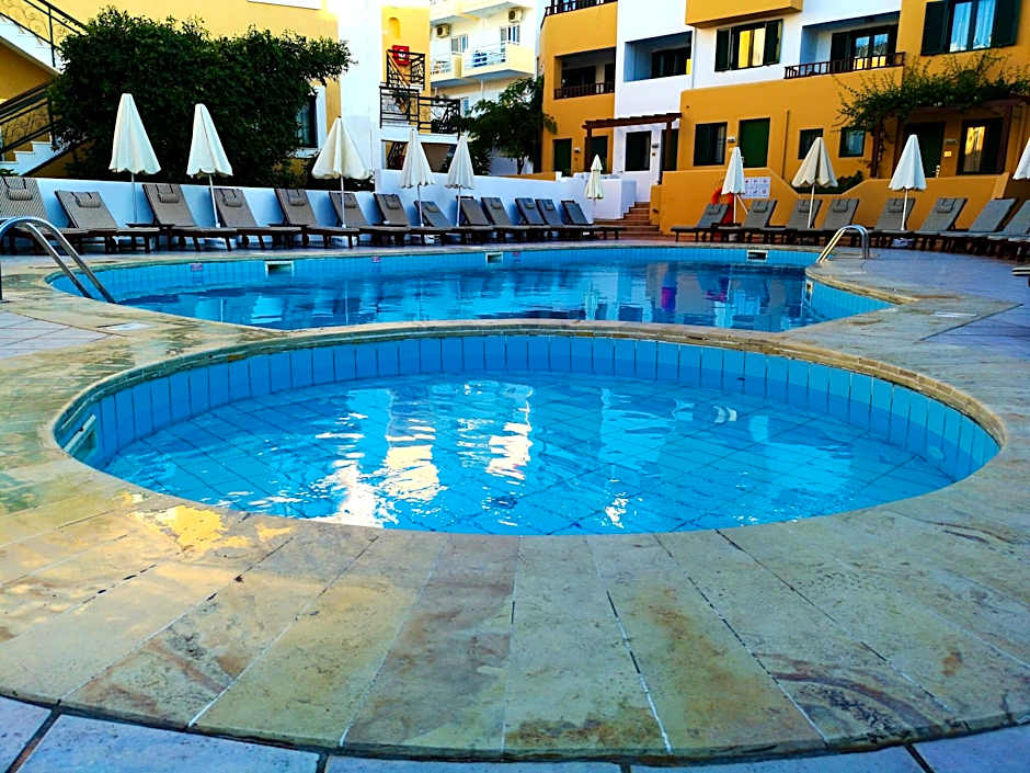 Elmi Suites Beach Hotel