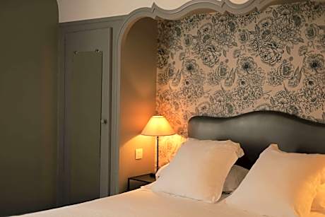 1 Double Bed, Non-Smoking, Standard Room, Courtyard View