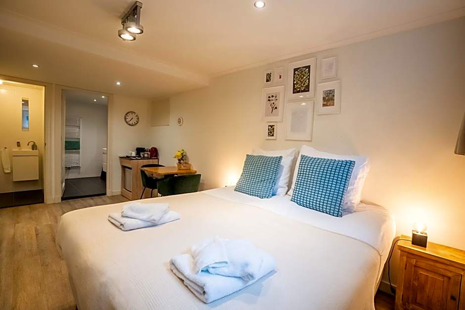 Nassau Canal Suites - in the heart of the city