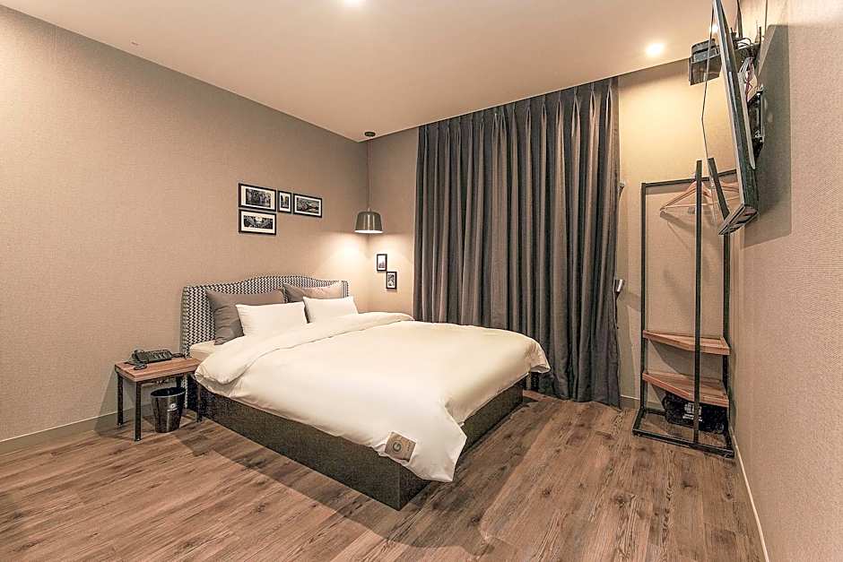 Hotel Gray