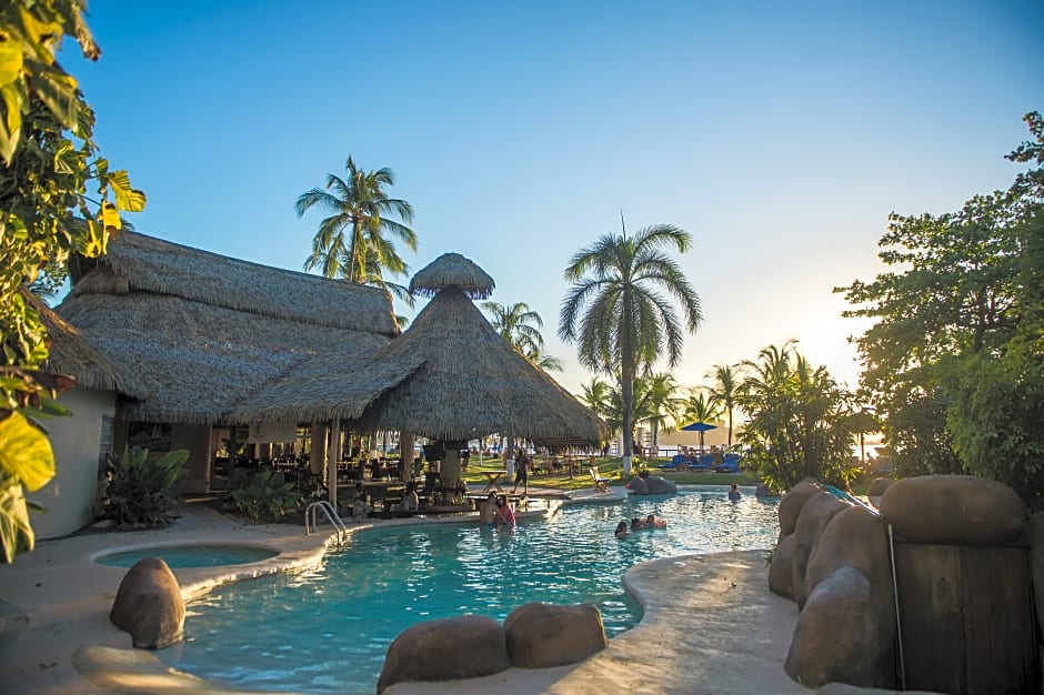 Bahia del Sol Beachfront Boutique Hotel