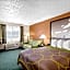 Super 8 by Wyndham Jefferson