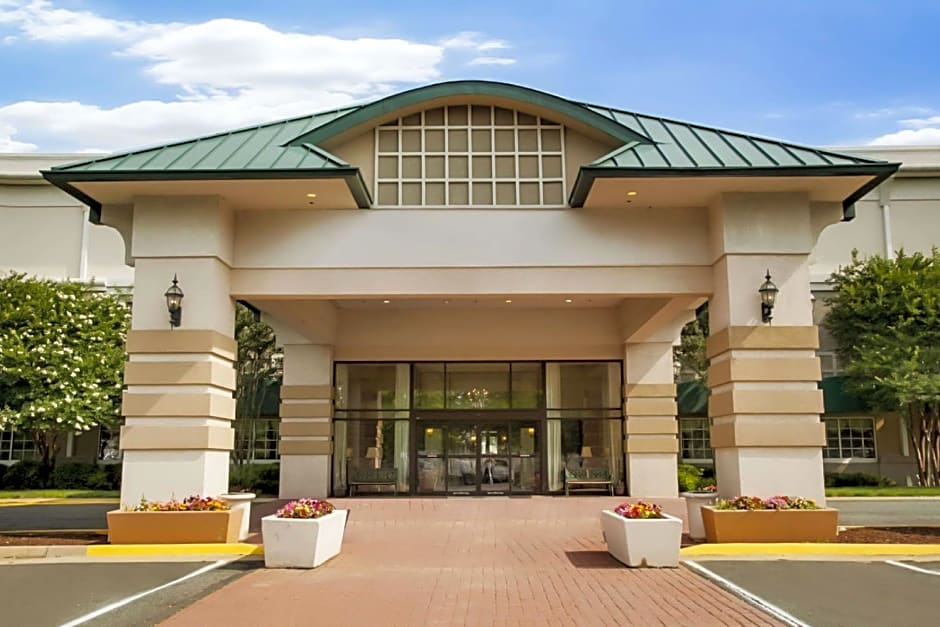 Clarion Hotel & Suites Convention Center Fredericksburg