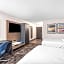 LaQuinta Suites by Wyndham South Bend Notre Dame Area