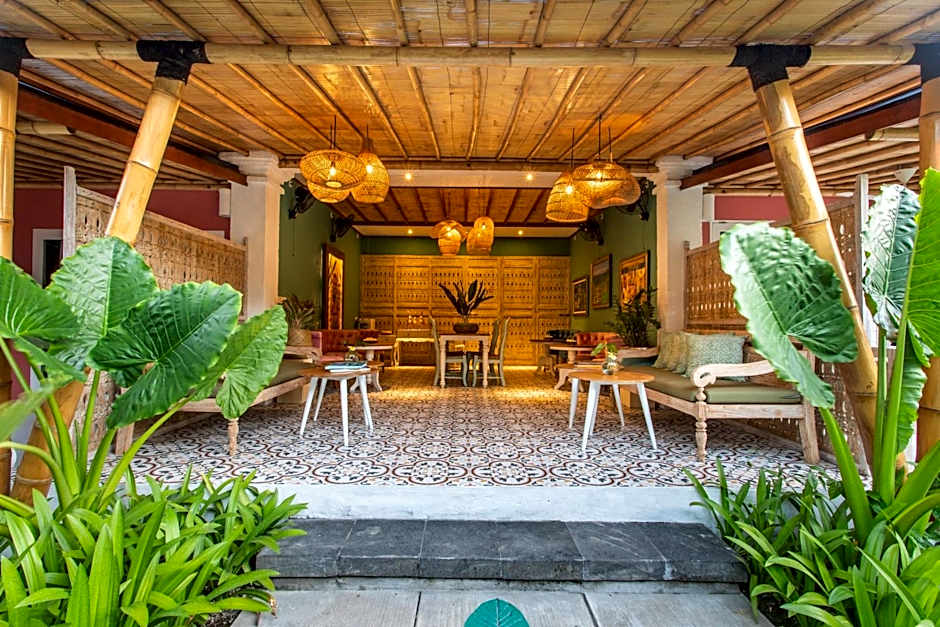 PinkPrivate Sanur - for Cool Adults Only