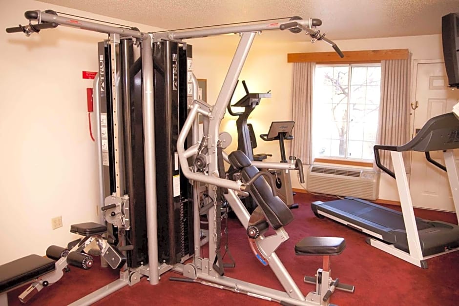 Baymont by Wyndham Mequon Milwaukee Area