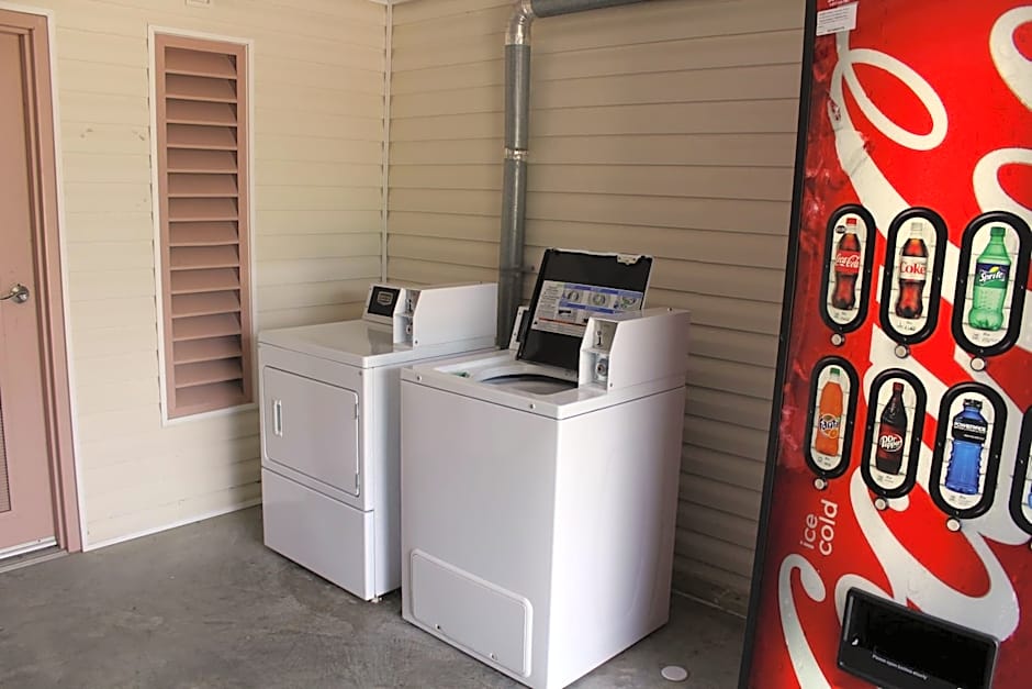 Carom Inn Denham Springs-BatonRouge