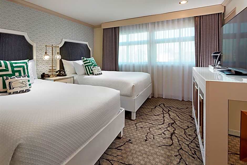 Carlyle Inn