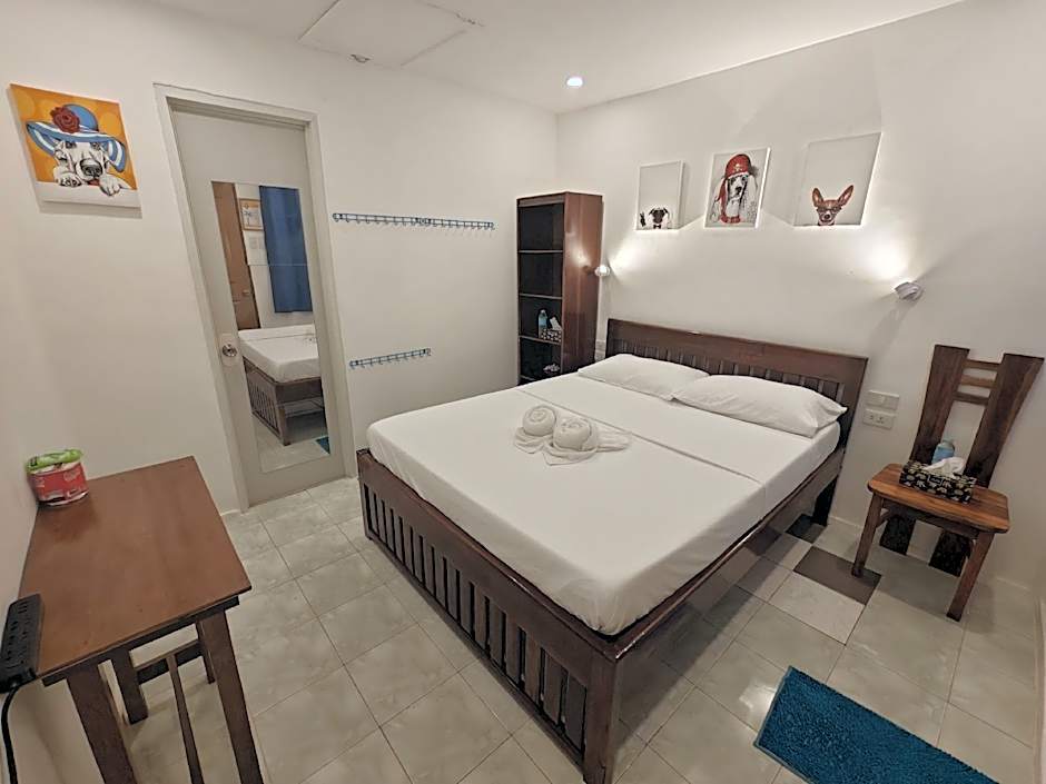 Room-Cola Inn