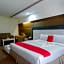 RedDoorz Plus near Hotel Benua Kendari