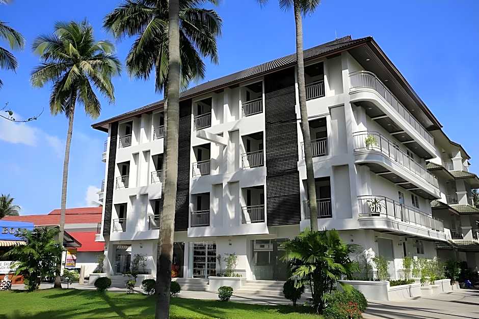 First Residence Hotel