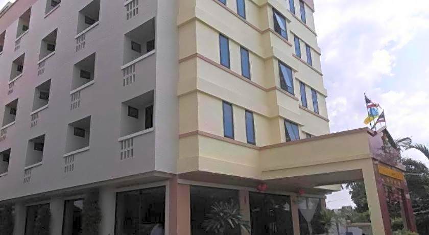 SR Hotel