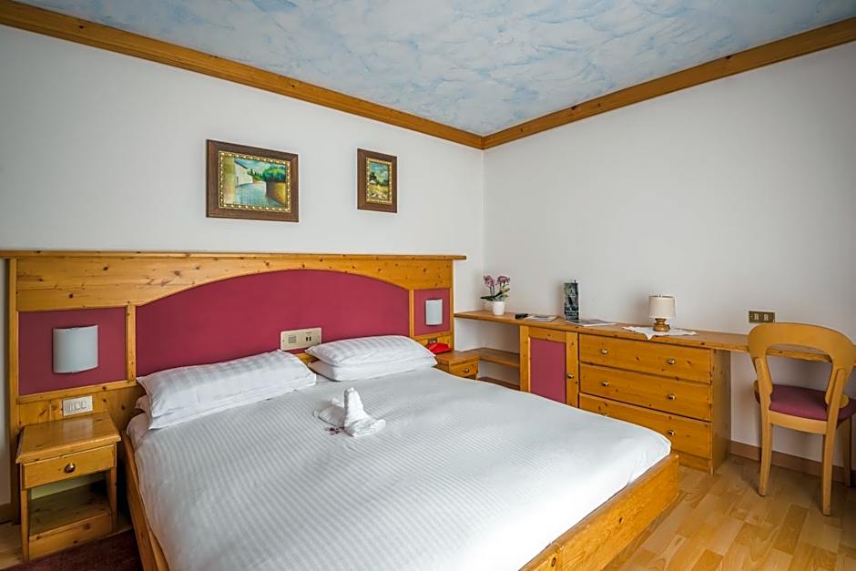 Hotel St. Raphael