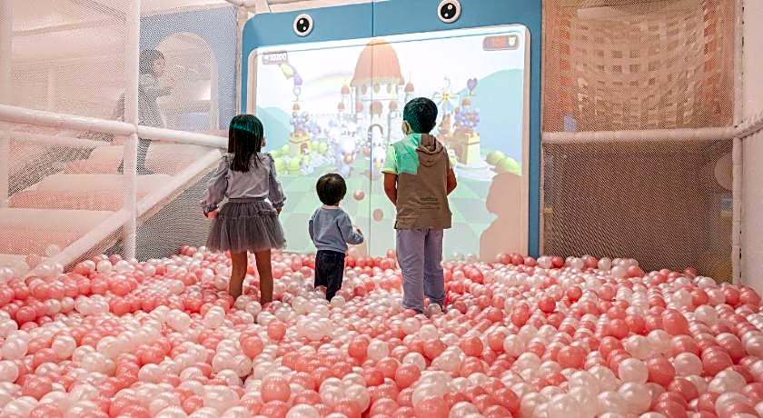 CHECK inn Select Taichung Dadun