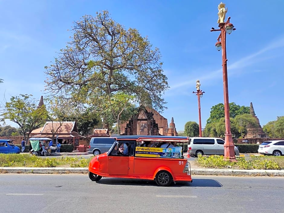Baan Mee Suk Ayutthaya