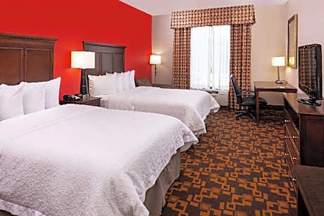 2 Queen Beds Hearing Accessible