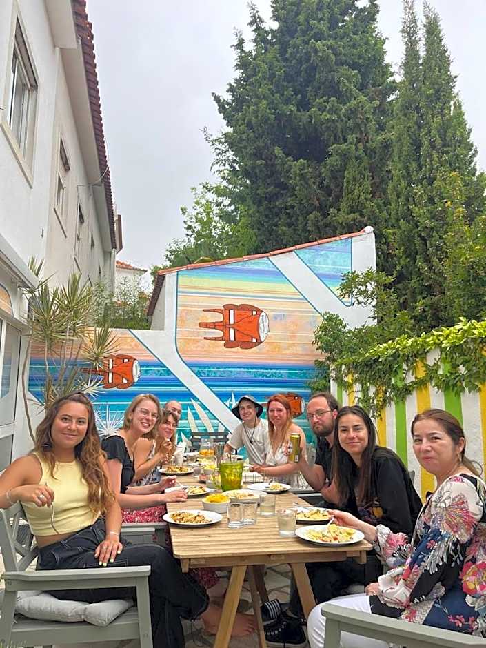 Ljmonade Hostel