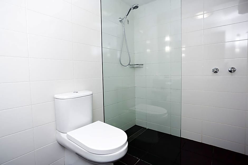 St Ives Motel Apartments