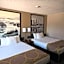 Super 8 by Wyndham Guelph