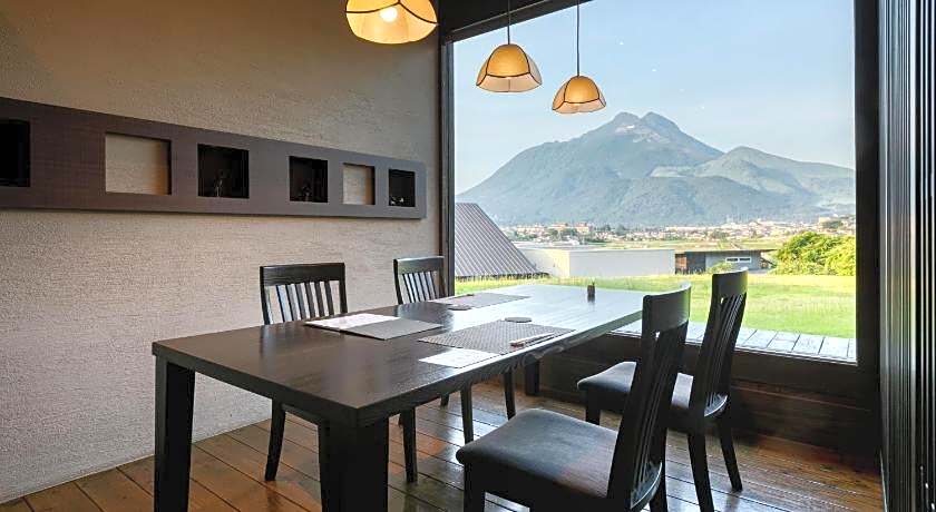 Yufuin Onsen Toshoan