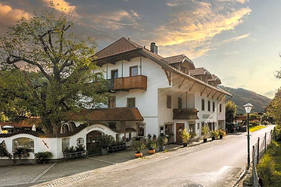 PENSION Hinterleithner