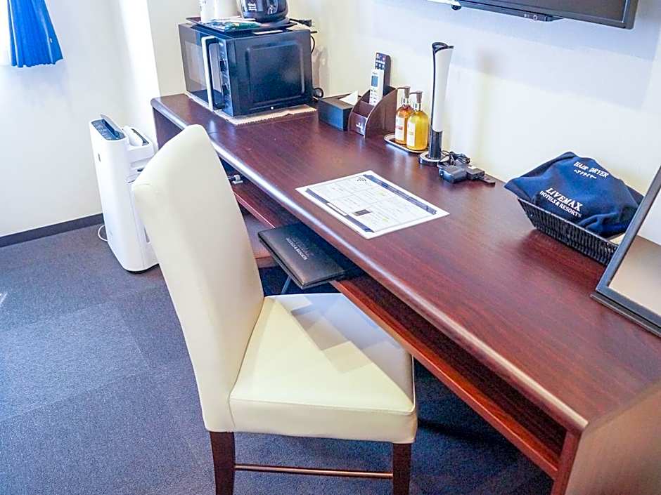 Hotel Livemax Saitama Asaka Ekimae