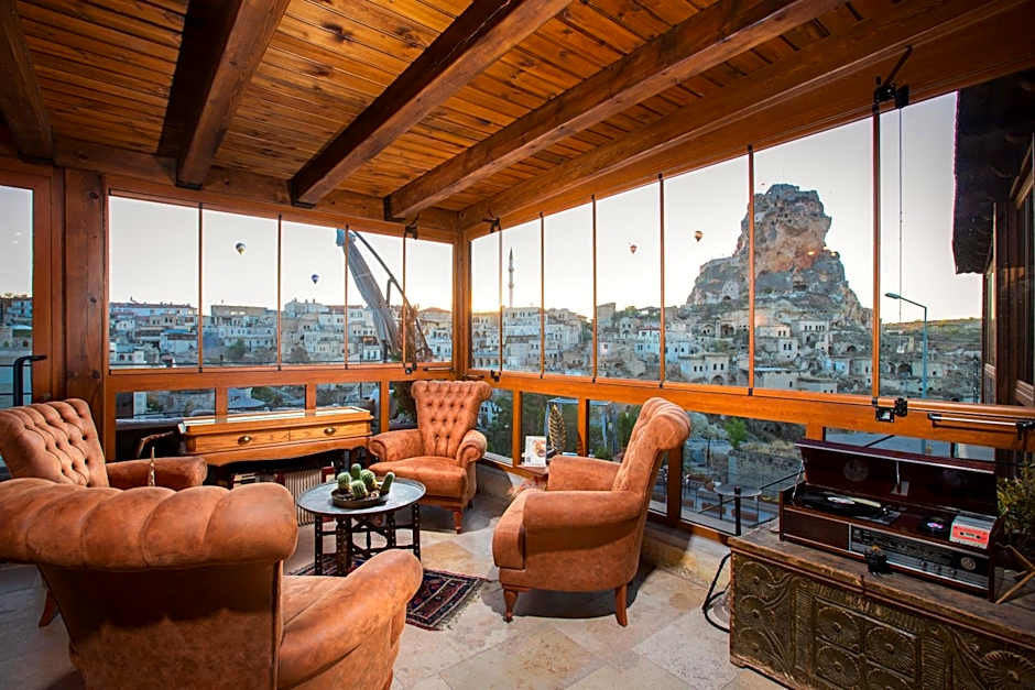 Cappa Via Cave Hotel