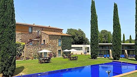 Arcs De Monells - Adults Only