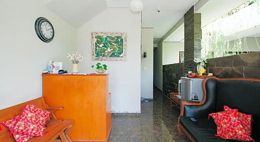 OYO 2438 D'Tamblingan Guesthouse
