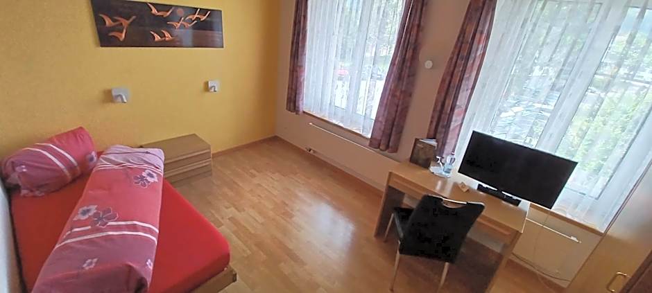 Hotel / Restaurant Post