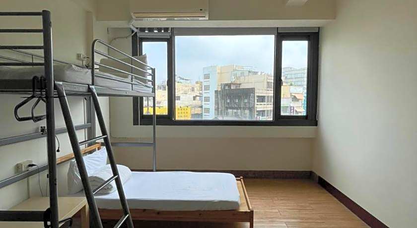 Chiayi Petite Hostel