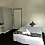 Ayr Hotel