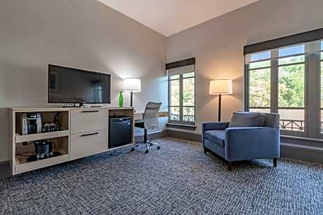 King Room with City View