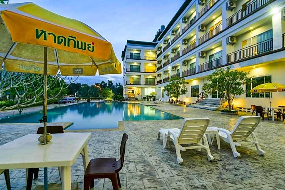 Southgate Residence Hotel