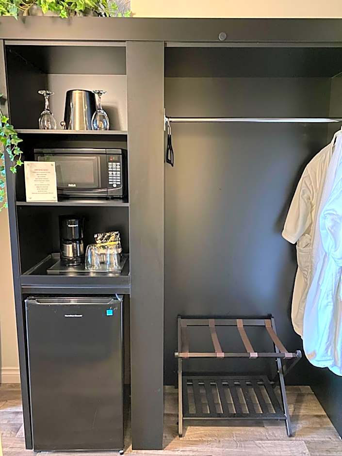 Travelodge by Wyndham Drummondville