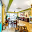 Le Hua Hotel