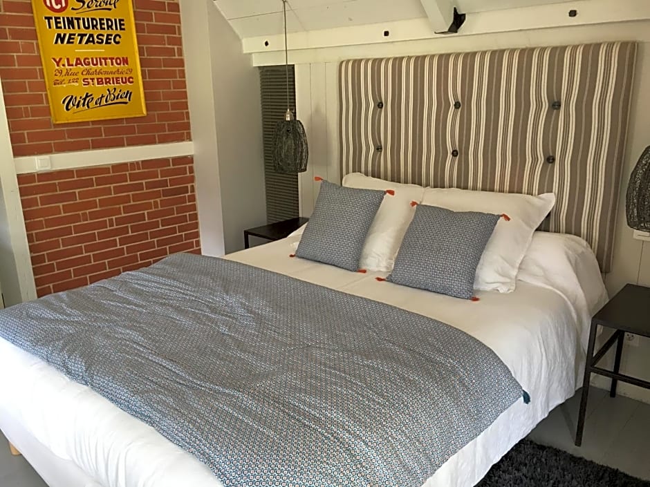 Les gites de Kerégal - la cabane de Charlotte