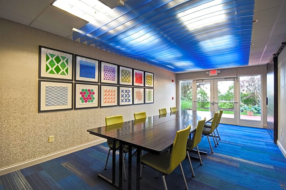 Holiday Inn Express & Suites Schererville By IHG