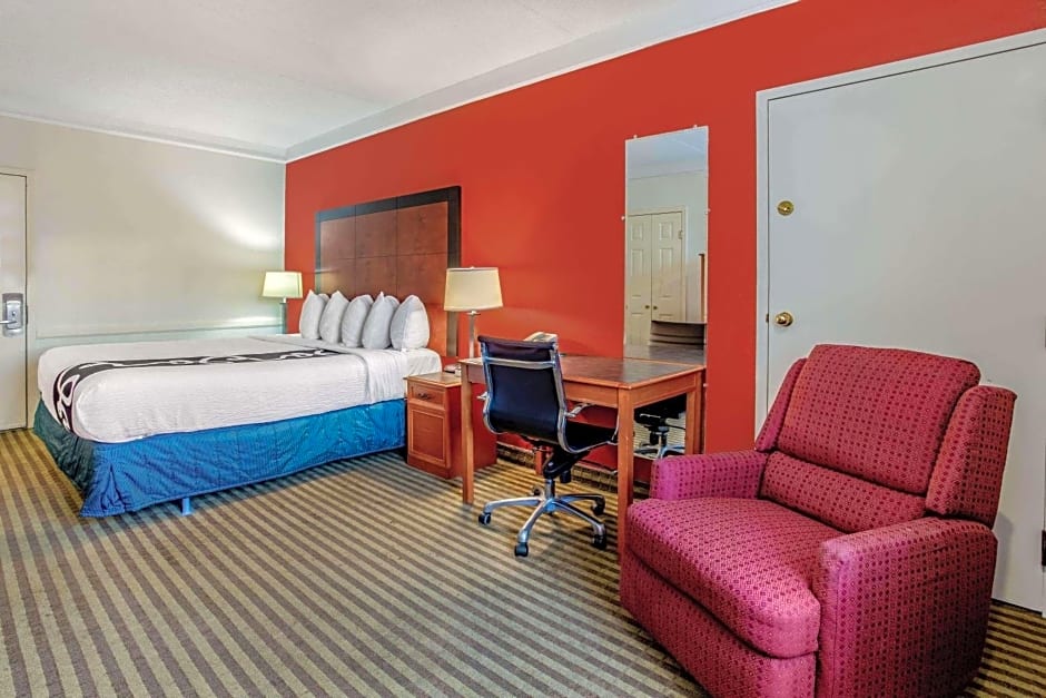 La Quinta Inn by Wyndham Chicago O'Hare Airport